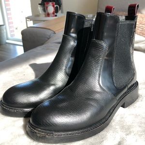 Jeffrey Campbell Chelsea boots